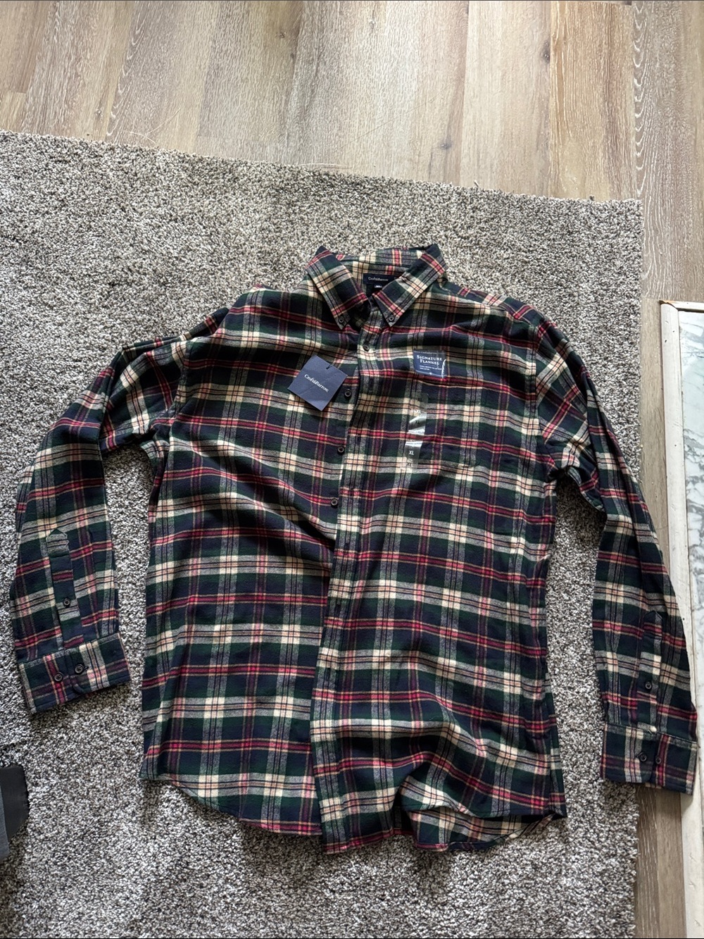 Croft & Barrow Men's Plaid Button-Down Shirt in Green, Red, and Cream